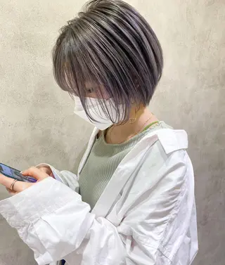 ショート 顔まわり／髪質改 善／白髪ぼかし／中山のヘアスタイル