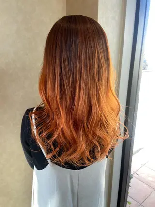 カラー 小林 亜紀のヘアスタイル