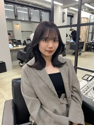 セミロング カラー 新宿/韓国ヘア/ 髪質改善ストレートのヘアスタイル