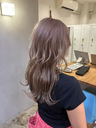 セミロング カラー mono / Manatoのヘアスタイル