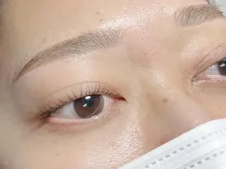 マツエク・マツパ アイブロウ HARUHARU hinano *のマツエク・マツパデザイン