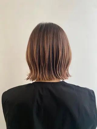 ショート 大島桃花 / 表参道 透明感カラーのヘアスタイル