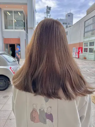 セミロング カラー KOHNO ナチュラルデザインのヘアスタイル