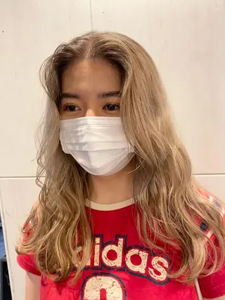 ロング デザインカラー/ボブ ブリーチカラー/ユリのヘアスタイル