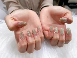 ネイル リスブラン AYUMI 🍎のネイルデザイン