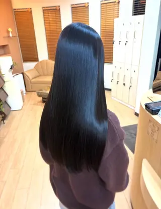 ロング 小川 涼のヘアスタイル