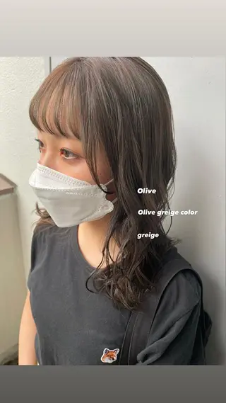 セミロング カラー パーマ ヘアアレンジ メンズ ネイル マツエク・マツパ 透明感カラー・レイヤ ー🎀amika🎀のヘアスタイル