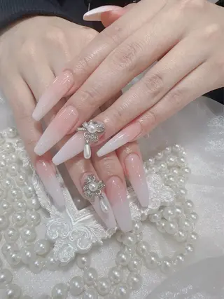 ネイル VIVIAN リサのネイルデザイン