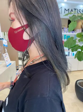 セミロング カラー パーマ ヘアアレンジ メンズ キッズ ネイル マツエク・マツパ 韓国🇰🇷レイヤー カットオリーブカラーのヘアスタイル