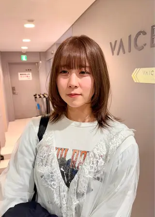 セミロング ハイトーンレイヤー 顔まわりSOTAのヘアスタイル