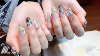 ネイル salon de Tiaraのネイルデザイン