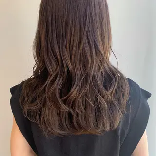 カラー 山口 莉奈のヘアスタイル