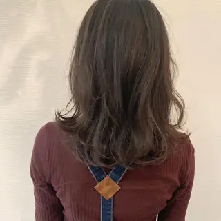 ミディアム カラー 池田 真由美のヘアスタイル