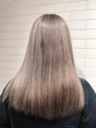 セミロング カラー 髪質改善⌇透明感 カラー⌇川上葵のヘアスタイル