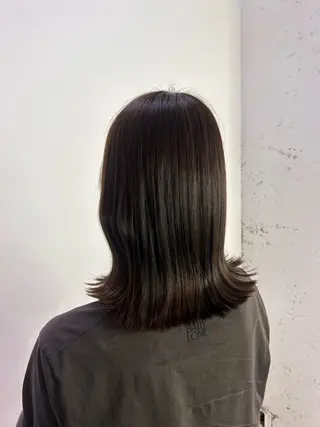 ミディアム 縮毛矯正 宮本晃成のヘアスタイル
