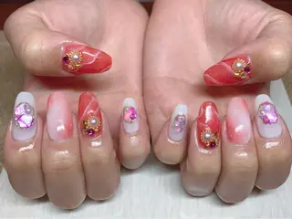 ロング .. momoko🕊のネイルデザイン