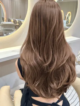ロング ❤️ブリーチなし💚 ダブルカラー平野実花のヘアスタイル