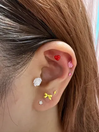 耳ツボジュエリー＆ よもぎ蒸しＲのエステ・リラクイメージ