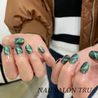 ネイル 𝐼𝑁𝑂𝑈𝐸 𝑀𝐼𝐴のネイルデザイン