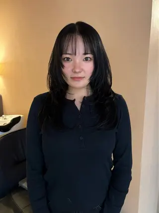 セミロング 韓国レイヤー YOKE reinaのヘアスタイル