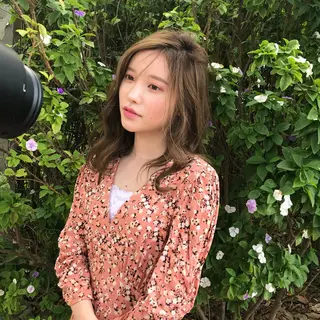 セミロング Zina渋谷エリア マネージャShionのヘアスタイル