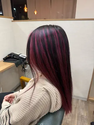 ロング カラー ミツツカ リンタロウのヘアスタイル