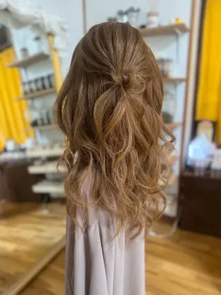 セミロング ヘアアレンジ Yamauchi natsumiのヘアスタイル