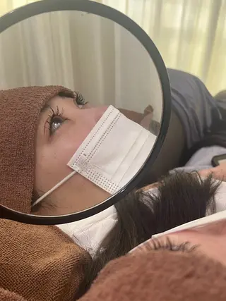 マツエク・マツパ デザインカラー/ eye/栞のヘアスタイル