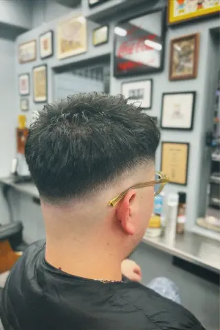 ショート メンズ 池袋メンズパーマ フェード純平のヘアスタイル