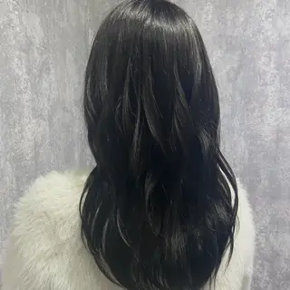 ロング カラー shiori/透明感 /顔周り/髪質改善のヘアスタイル