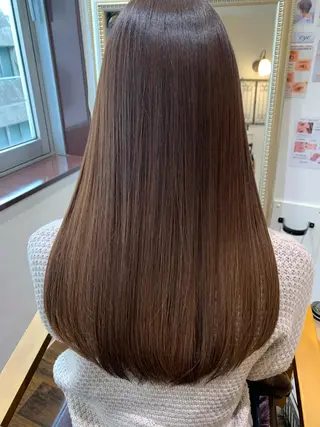 ロング ayaka 縮毛矯正レイヤーのヘアスタイル
