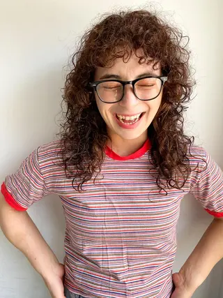ミディアム パーマ カラー CEINE+ officialのヘアスタイル