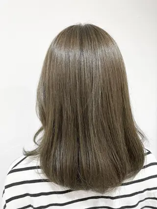 セミロング 髙橋 愛実のヘアスタイル