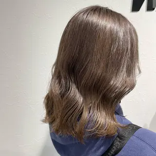 ミディアム カラー shiho .のヘアスタイル