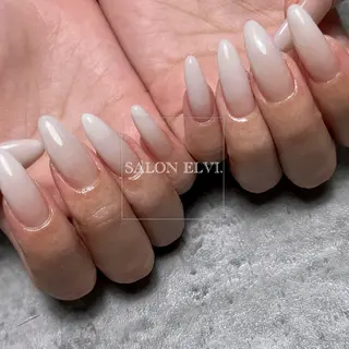 ネイル SALON ELVI.のネイルデザイン