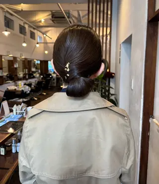 ミディアム MOK大阪梅田店 Asahiのヘアスタイル