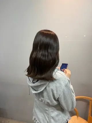 ミディアム カラー 坂 美来乃のヘアスタイル