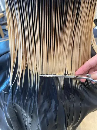 ミディアム カラー 🌱大人ハイトーン RENのヘアスタイル