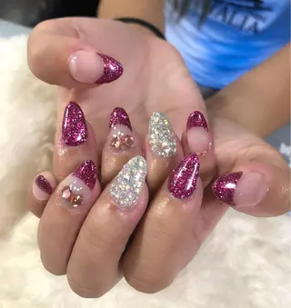 ネイル 中谷 亜佑美のネイルデザイン