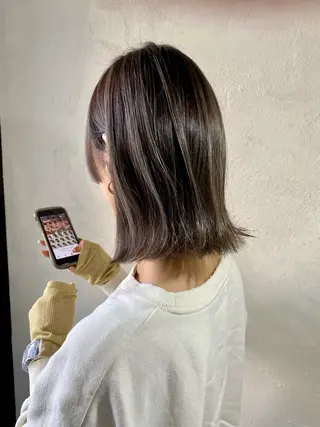 ミディアム カラー [YUCCA] Junaのヘアスタイル