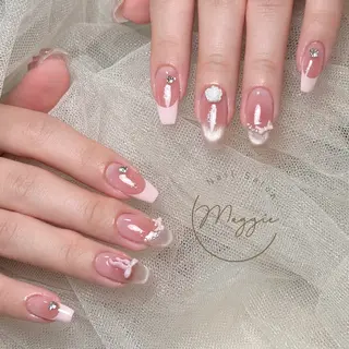 ネイル Maggie Nail🦩のネイルデザイン