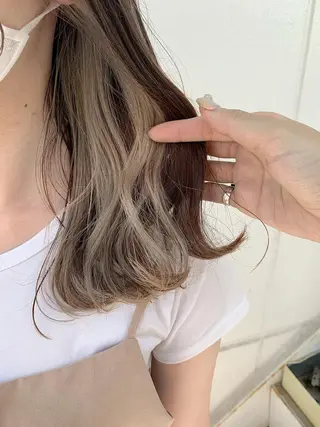 セミロング カラー 初めてでも失敗しない 透明感カラー　Miiのヘアスタイル