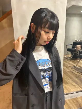 カラー 古澤 芽依のヘアスタイル