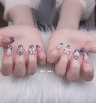 ネイル Hin Nailsのネイルデザイン