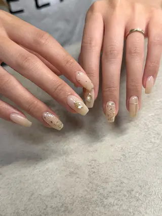 ネイル ネイルルーム チャームのネイルデザイン