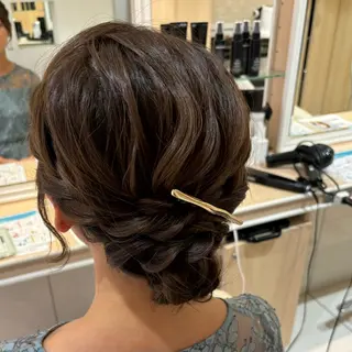 セミロング ヘアアレンジ 宮永 璃沙のヘアスタイル