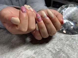 ネイル 佐野 愛美のネイルデザイン