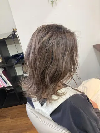 カラー ヘアと眉Otsuka Hikari💆‍♀のヘアスタイル