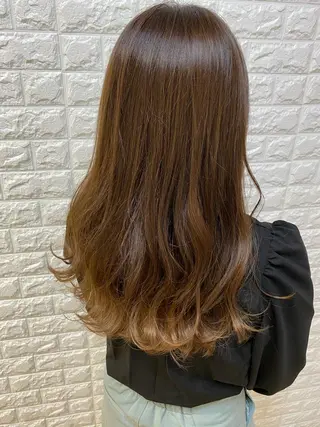 ロング 金沢 広美のヘアスタイル