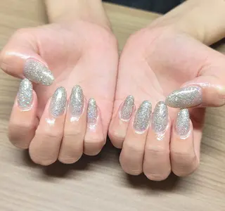 ネイル ネイル空間所属・中嶋 茜のネイルデザイン